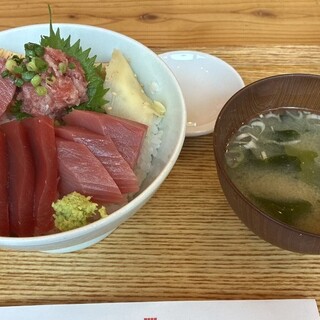 本鮪丼なかばやし_1