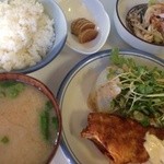 喜久屋食堂 - 日替り定食 ¥550