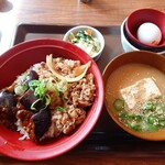 すき家 - 料理写真:おんたまシビ辛麻婆茄子牛丼 冷やし汁おしんこセット