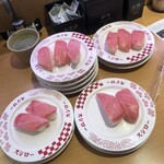スシロー - 料理写真:大とろ 1貫110円