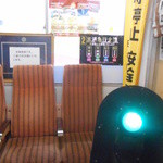 新横浜機関区 - 新幹線座席と信号　　青なら営業中