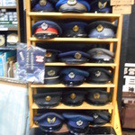 新横浜機関区 - 帽子も沢山あります