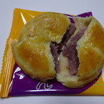 千鳥屋本家 - 料理写真:博多いもちゃん。パイ生地あんは甘さ控えめで食べやすい。