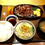 やよい軒 - カットステーキ定食