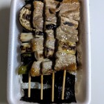 ハセガワストア - 料理写真:やきとり弁当 中 たれ