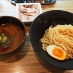 Ginjouramenkubota - 吟醸つけ麺 味噌（煮玉子、モモチャーシュー追加）