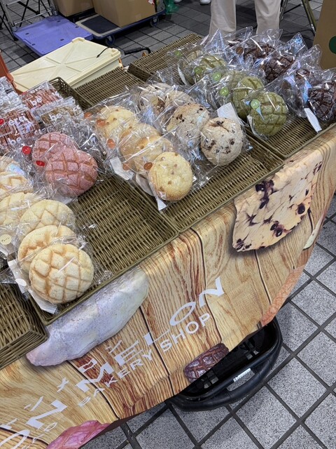 メロンパン専門店 コットンメロン 鈴鹿店 （COTTON MELON） - 平田町