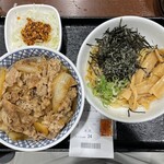 吉野家 - 料理写真:牛丼油そばセット(特盛)1,390円