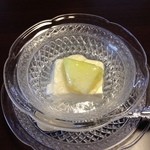 しのはら - デザート‥レアチーズケーキ・静岡のマスクメロン・白ワインゼリー