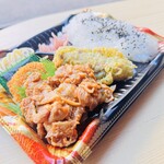 SEIYU - 料理写真:豚生姜焼き弁