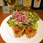 イタリアン レストラン ピンナピンナ - ハーブ入サルサッチャとブロッコリーのキッシュ