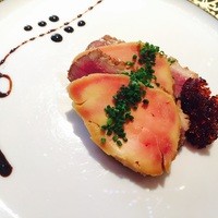 シェ・イノ - フォアグラと鴨肉のスモーク、冷菜