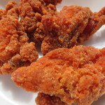 ホットモット - 料理写真:旨辛骨付きレッドチキン