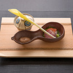 ``Osashi'' with golden sea bream liver and soy sauce