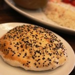 ジェイハン - ＡＢＣランチにはトルコのパンがついてきます