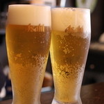 ジェイハン - ランチ麦酒は、冷え冷えのグラスにタップリの生！