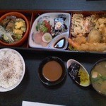 ころく - お昼のお弁当　税込930円