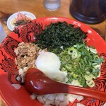 ラー麺ずんどう屋 - 料理写真:まぜそば大盛り(並、大盛り同料金)
期間限定
980円