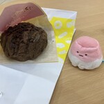 ビアードパパの作りたて工房 - 料理写真:GODIVAコラボのショコララングドシャシュー。