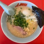 山岡家 - 料理写真:プレミアム塩とんこつラーメン 960円