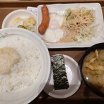 松屋 - 料理写真:ソーセージエッグ朝食(とろろ)