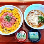なか卯 - 料理写真:まぐろのたたき丼とはいからうどん(小)合計@1050円(税込)