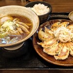 五味八珍 - 料理写真: