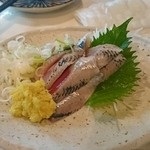 横田酒場 - 鰯の刺身