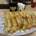 餃子の王将 - 料理写真:焼き餃子 341円(税込)×2 ※焼きそばを、1/3程食べたタイミングで到着 ※熱々で、それが持続して、美味しかったです