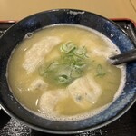 ぎょうざ屋 くまぞう - 鶏白湯炊き餃子