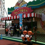 森のフワフワクレープ屋さん - 開店当初や日中は意外と混雑していません。夕方になると混み始めました