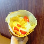 ディッパーダン - 料理写真:いちごカスタードクレープ