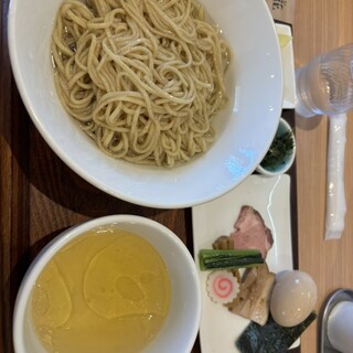 ラーメン 歩く花_1