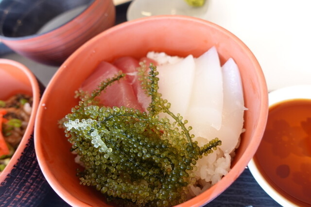 Uminchu Shokudo - Yomitan Village/Seafood | Tabelog