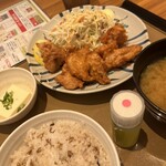 やよい軒 - 料理写真: