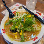 おおぎやラーメン - 料理写真:野菜たっぷりみそ 990円