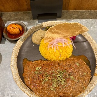 カレー&スパイス ワルン_0
