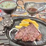ブロンコビリー - 料理写真:サーロインステーキセット