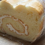 富士製菓製パン工場 - 宮古名物うず巻パン