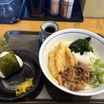 うどんウエスト - 料理写真: