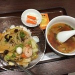 福龍菜館 - 中華丼とワンタンスープ