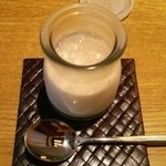 紬山荘 - 食後のデザートで杏仁豆腐が…