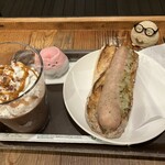 スターバックスコーヒー - 料理写真:ハーブソーセージスターバックスバゲットサンド。