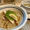 麺屋 い志だ - 料理写真:『 浅草開化楼 』全粒粉麺を使用
トロンとした昆布水に浸った ツルツル麺♪　　　　　　　　　　　　　　滑ってしまうので 割り箸が おススメ