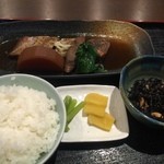 Wakamatsu - 煮魚定食850円
      あぶらカレイ