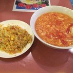 熊猫飯店 - トマトタン麺と半チャーハン　650円