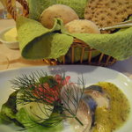 ALLT GOTT - 前菜（にしんの酢漬け）とパン　Photo　By　PEPOPA