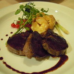 ALLT GOTT - トナカイ肉のカカオソース　Photo　By　PEPOPA