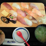 寿司 魚がし日本一 - 特盛にぎり