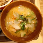 すき家 - 料理写真:2026年10月　牛丼ミニ+とん汁みそらーめんおしんこセット　820円